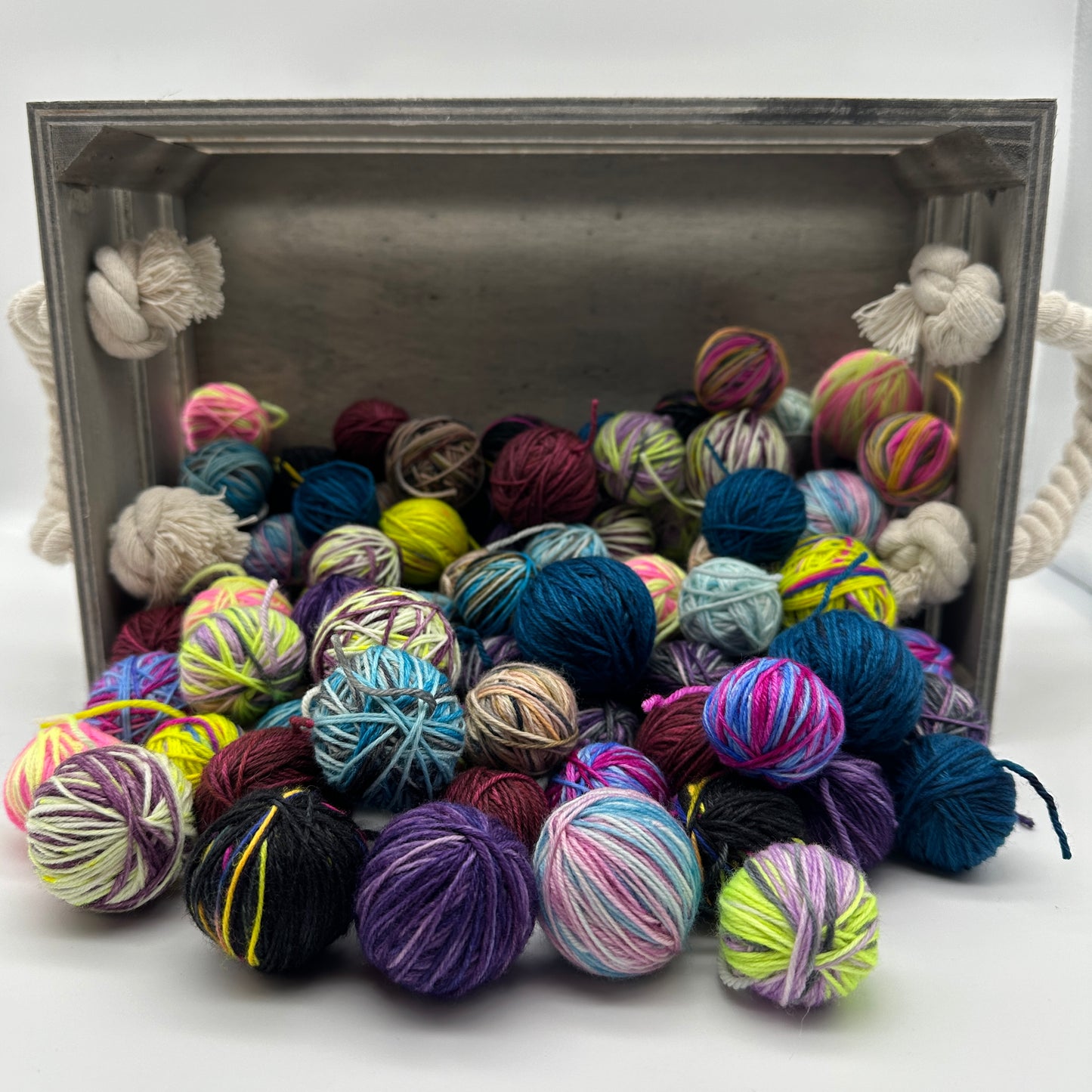Micro-Knäuel-Paket, 4-fach Wolle, 16 x 3g