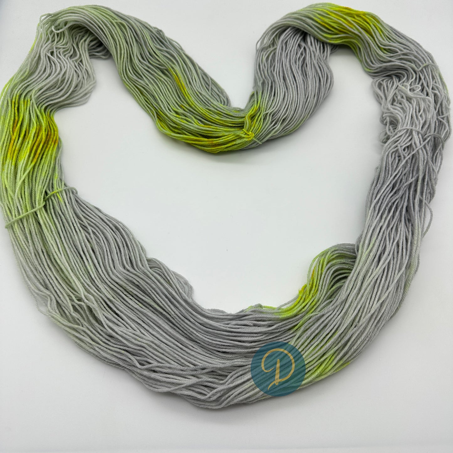 Handgefärbte Sockenwolle, 4-fach Wolle, 100 g, Nr. 27A