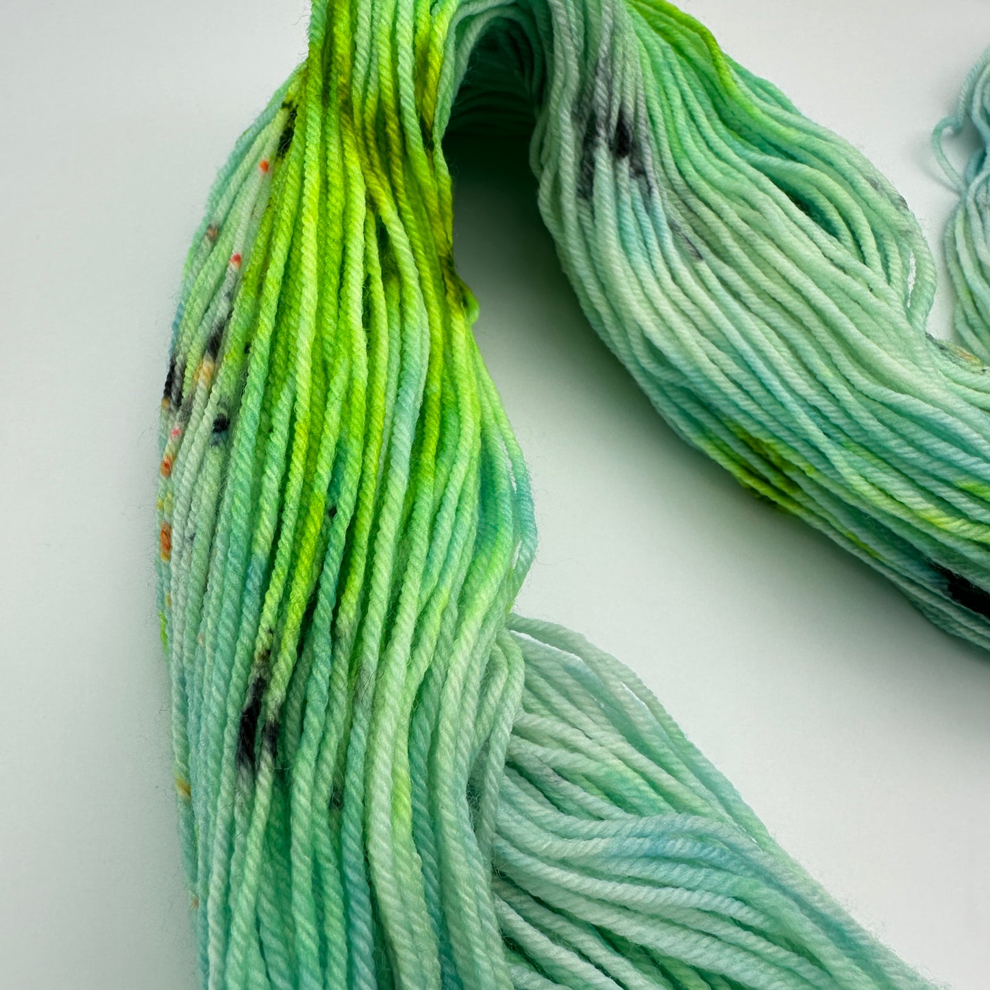 Handgefärbte Sockenwolle, 4-fach Wolle, 100 g, Nr. 130