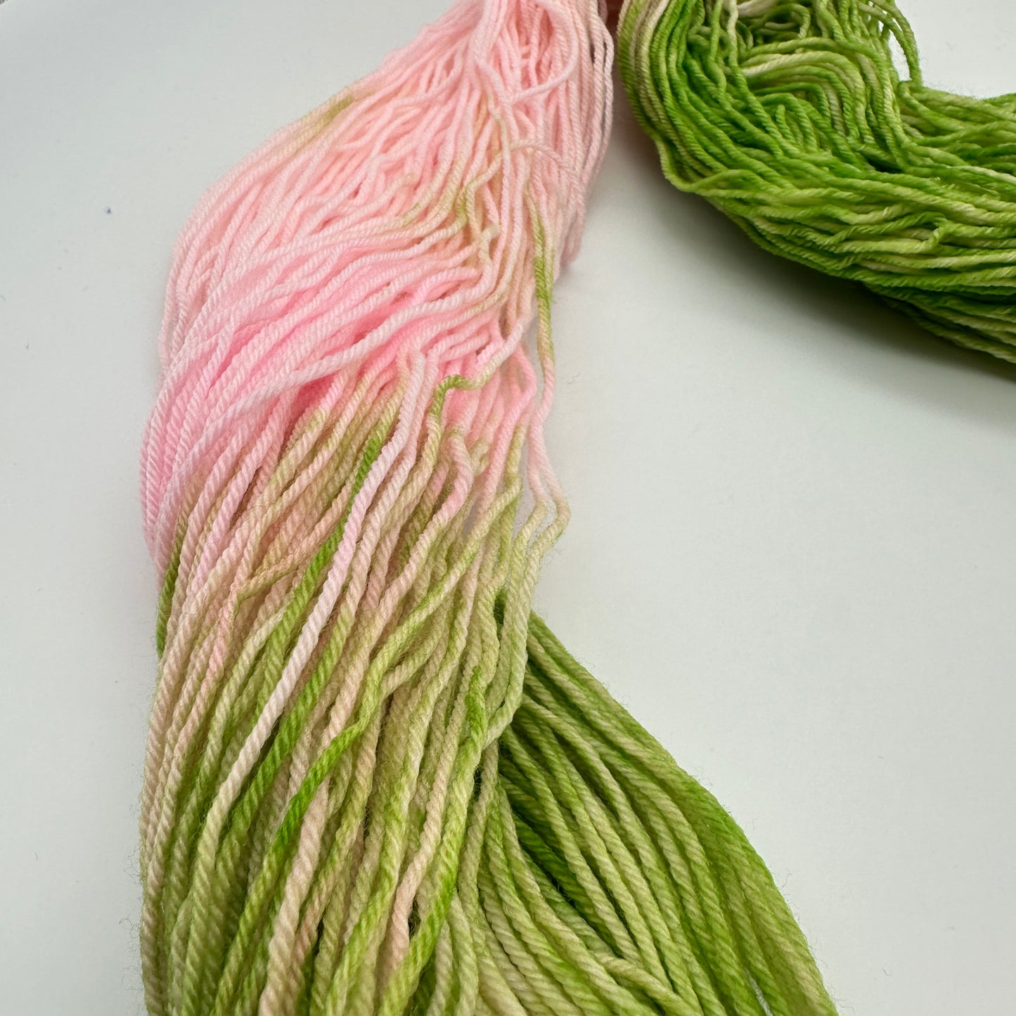 Handgefärbte Sockenwolle, 4-fach Wolle, 100 g, Nr. 133