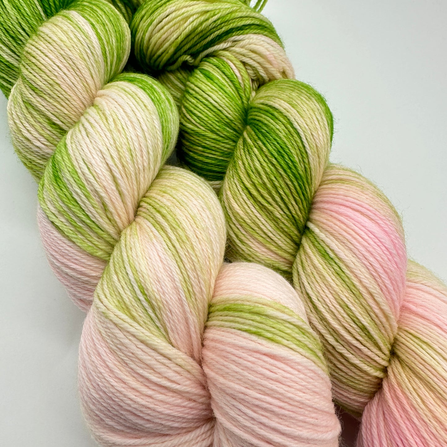 Handgefärbte Sockenwolle, 4-fach Wolle, 100 g, Nr. 133