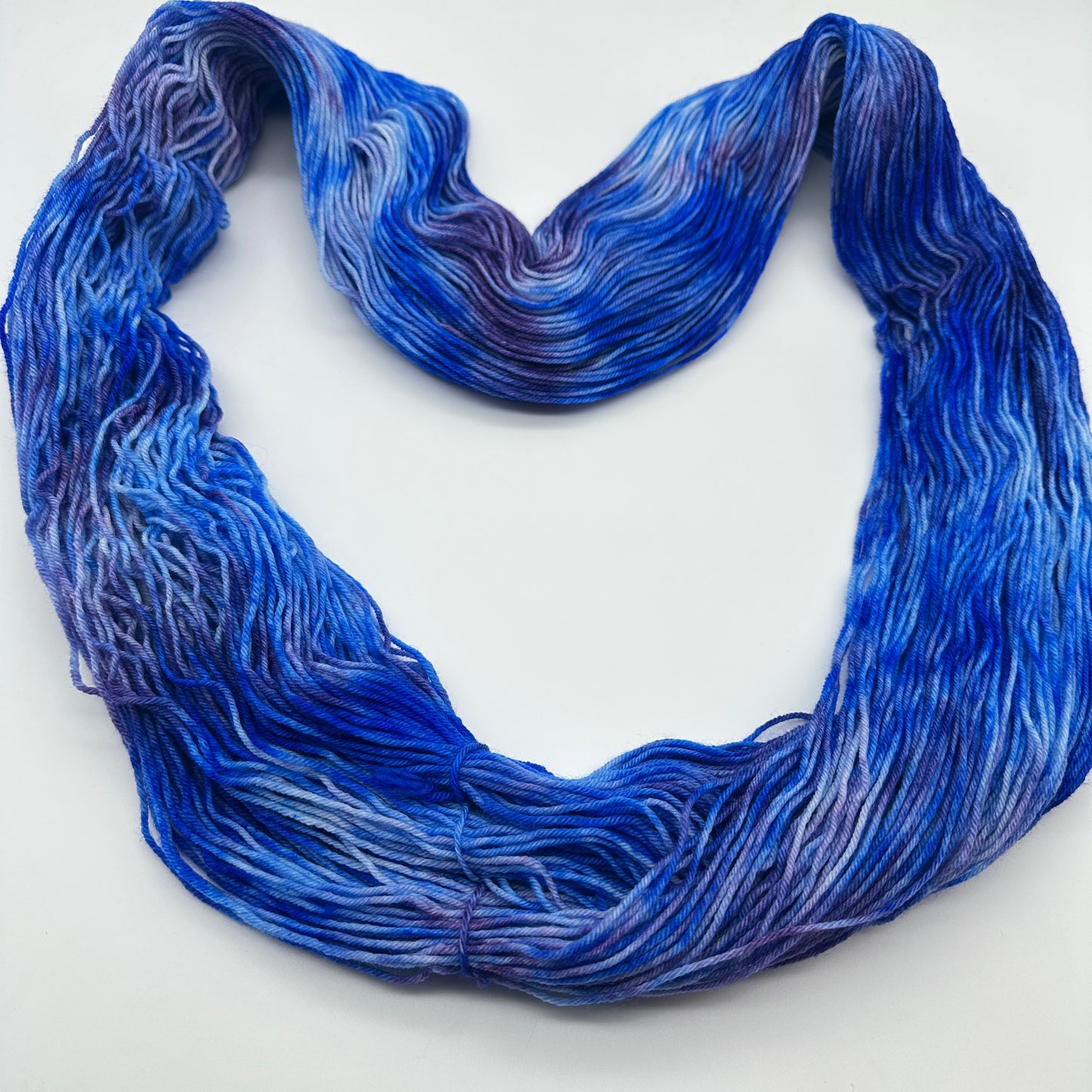 Handgefärbte Sockenwolle, 4-fach Wolle, 100 g, Nr. 135
