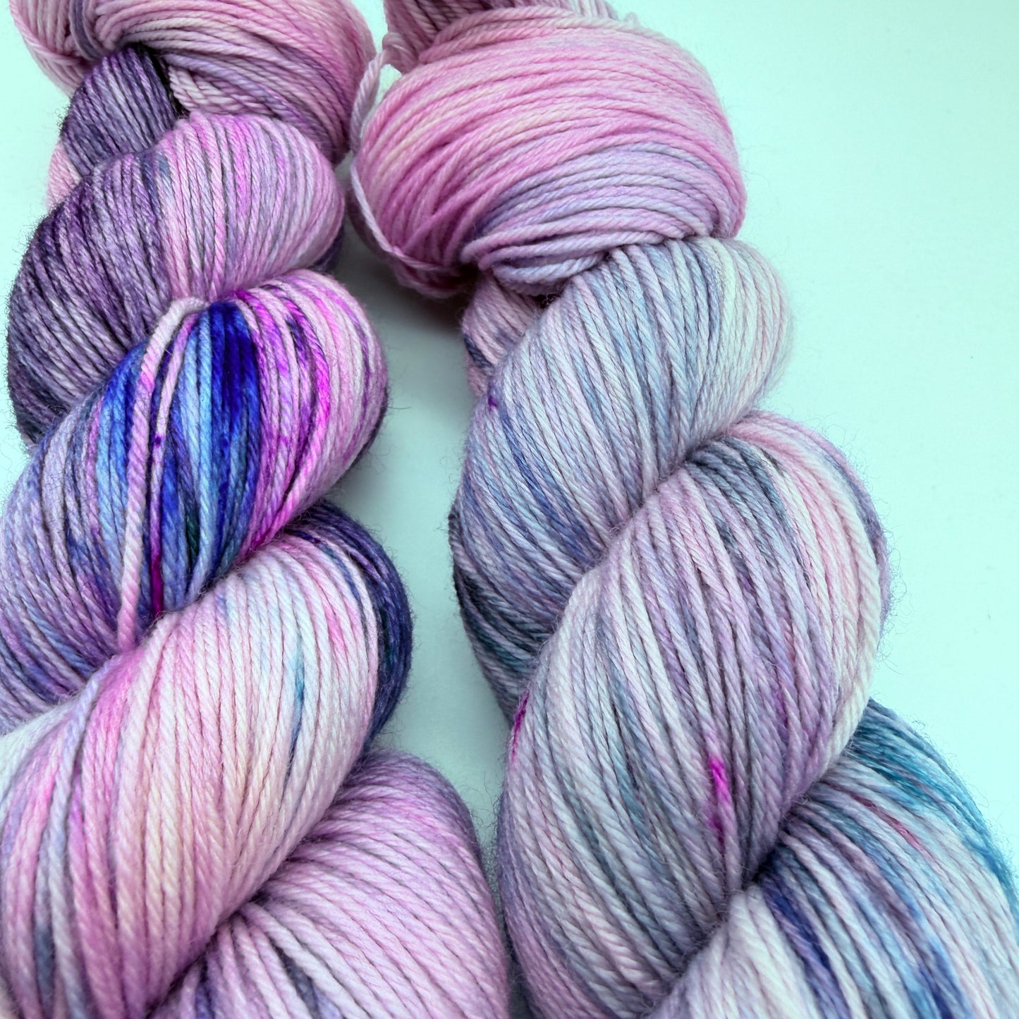 Handgefärbte Sockenwolle, 4-fach Wolle, 100 g, Nr. 5A