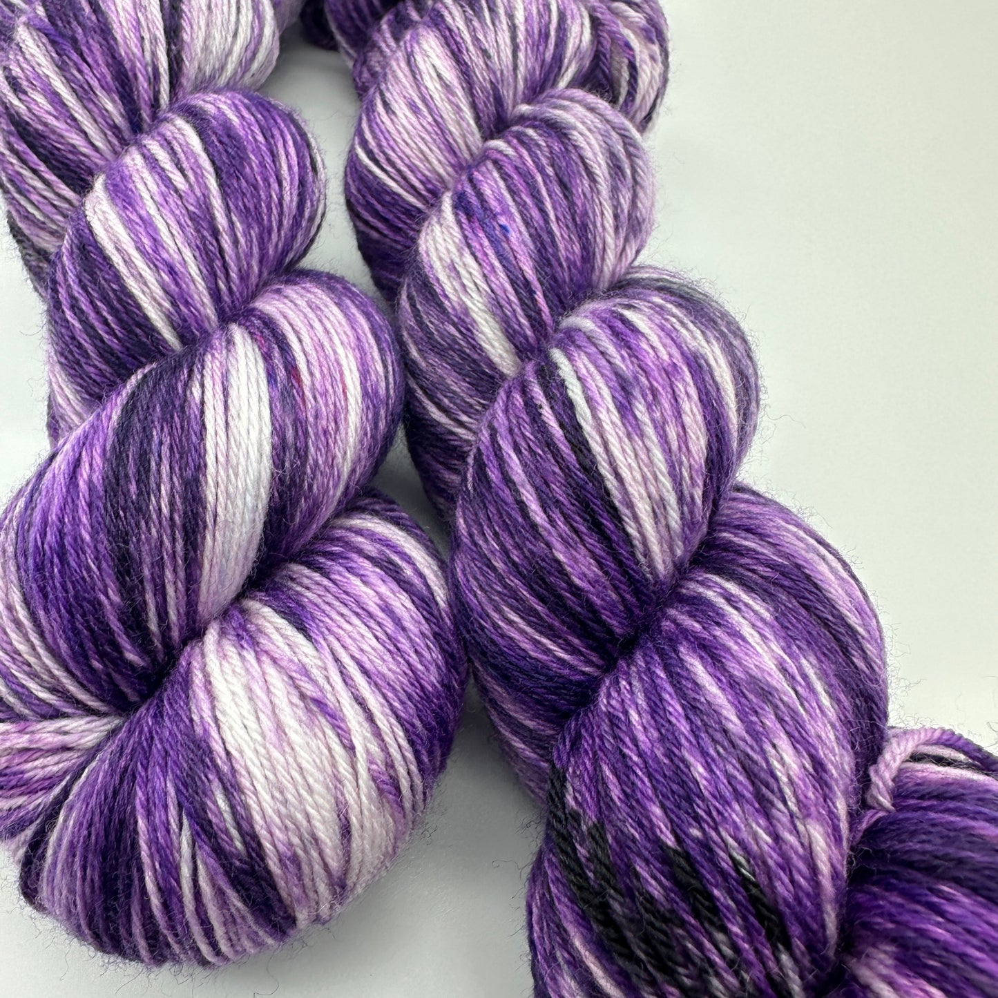 Handgefärbte Sockenwolle, 4-fach Wolle, 100 g, Nr. 94