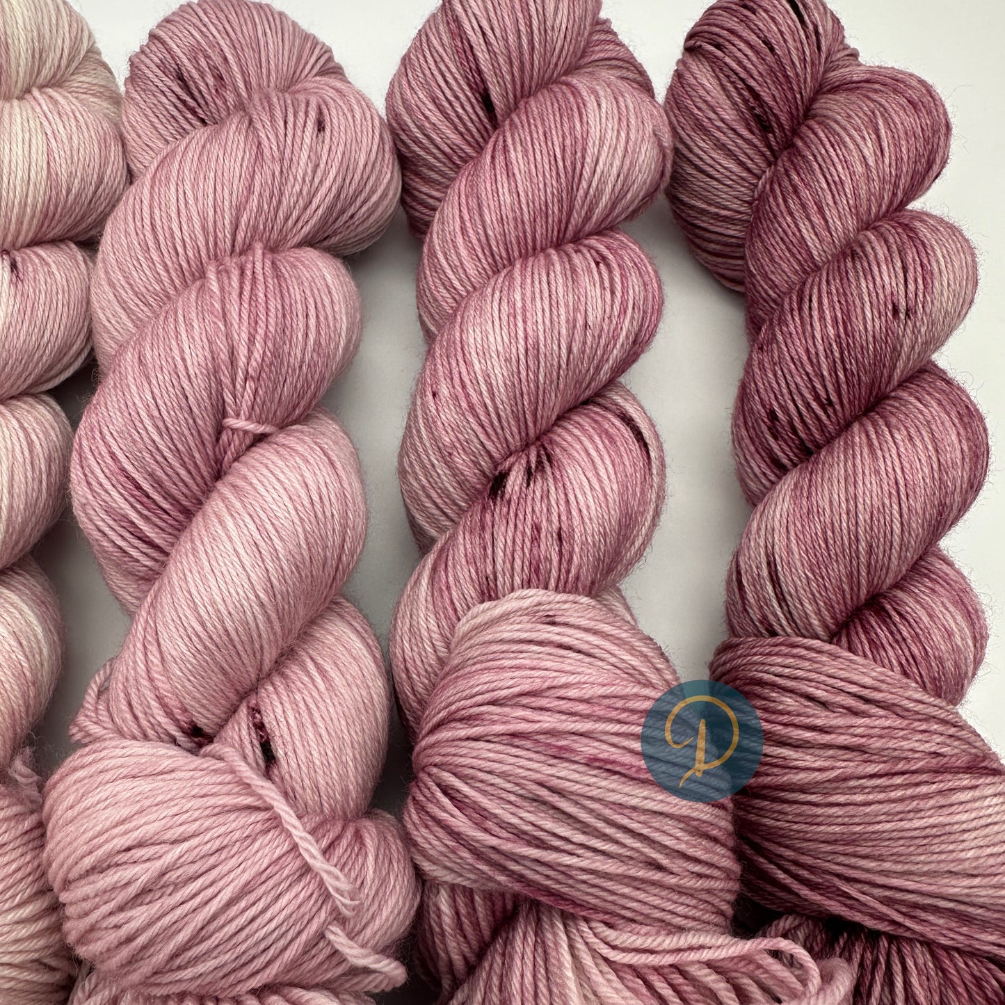 Fade Set 4-fach, handgefärbte Wolle, 6 Stränge x 100g, Nr. F11