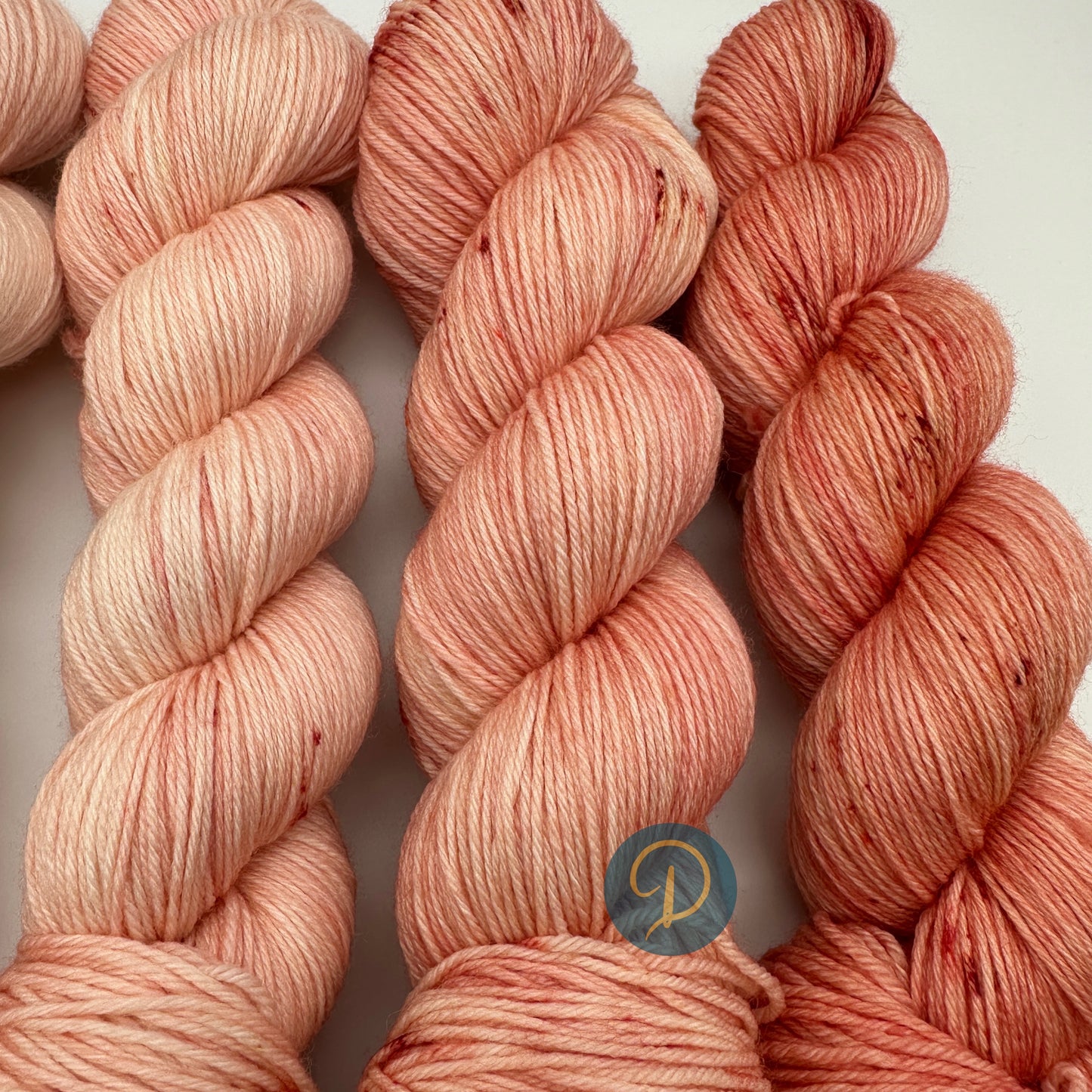 Fade Set 4-fach, handgefärbte Wolle, 6 Stränge x 100g, Nr. F7