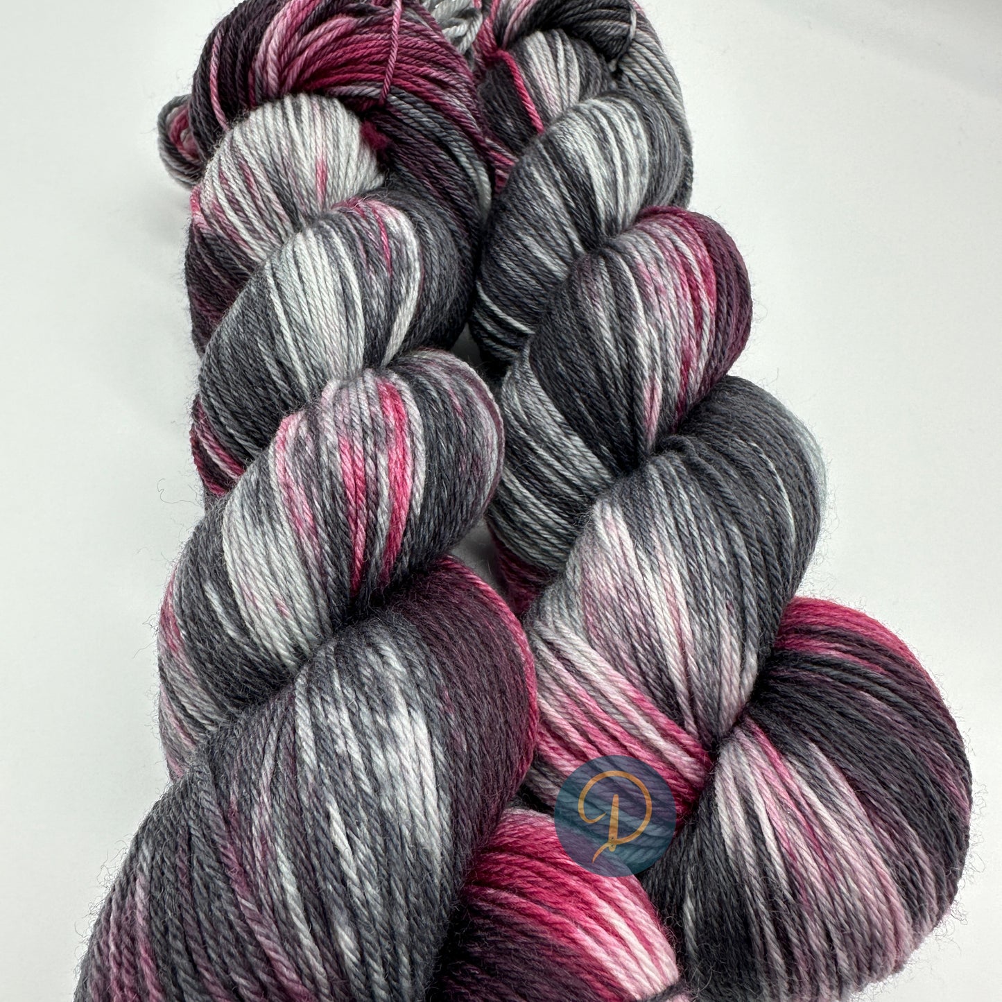 Handgefärbte Sockenwolle, 4-fach Wolle, 100 g, Nr. 56