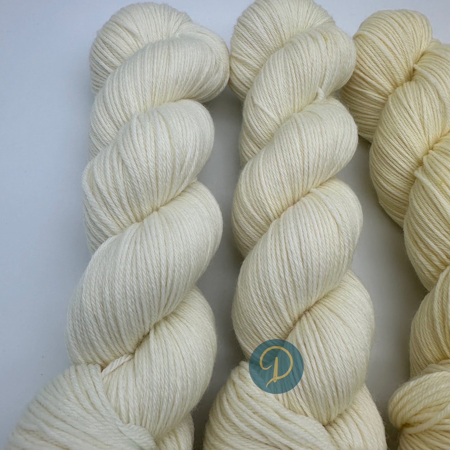 Fade Set, handgefärbte Wolle, 4-fach, 5 Stränge je 100g, F10
