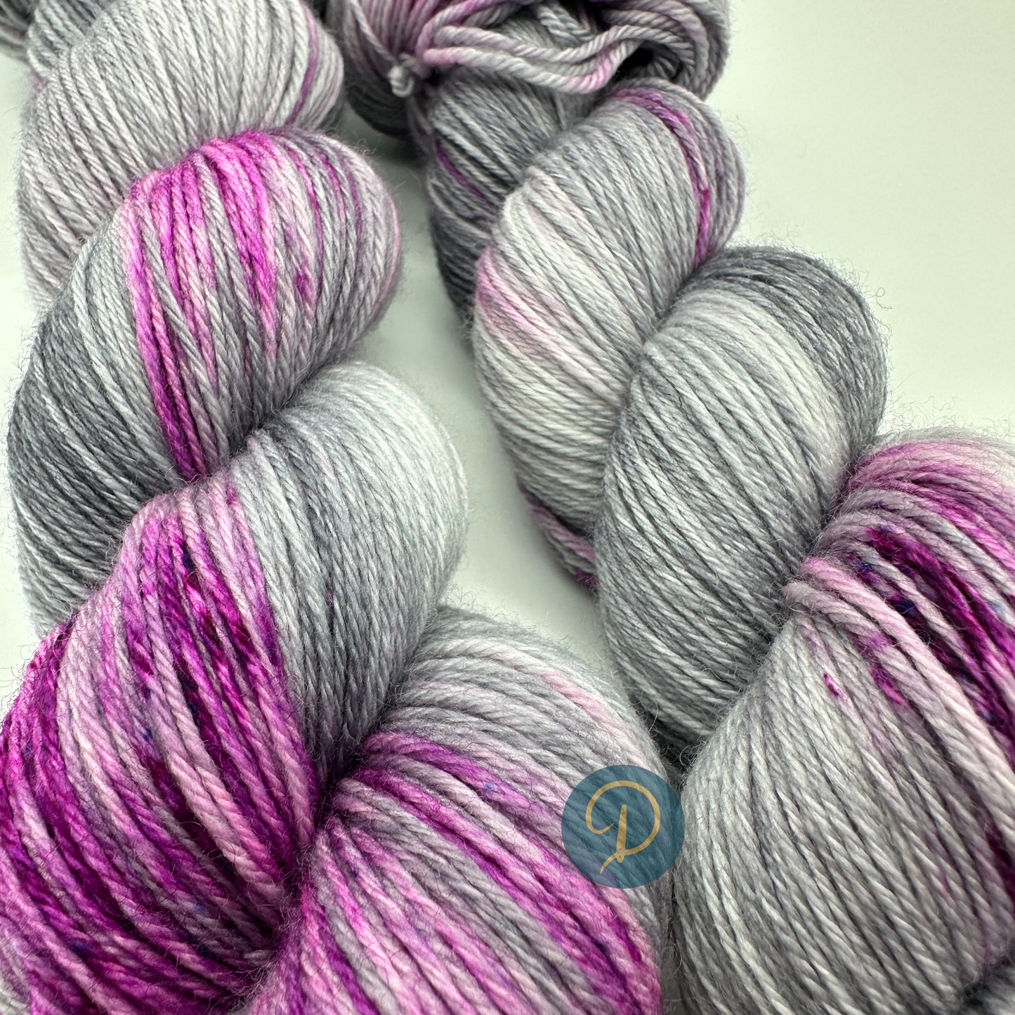 Handgefärbte Sockenwolle, 4-fach Wolle, 100 g, Nr. 84