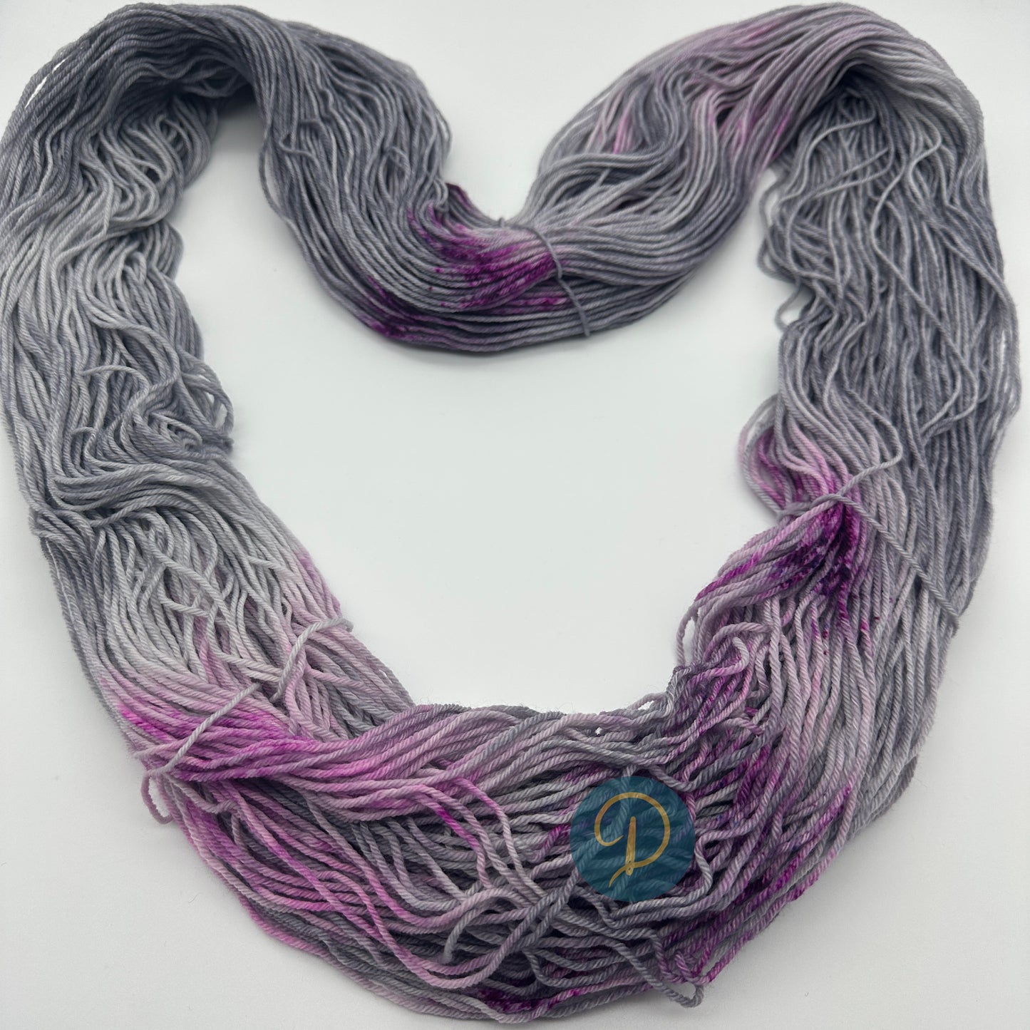 Handgefärbte Sockenwolle, 4-fach Wolle, 100 g, Nr. 84