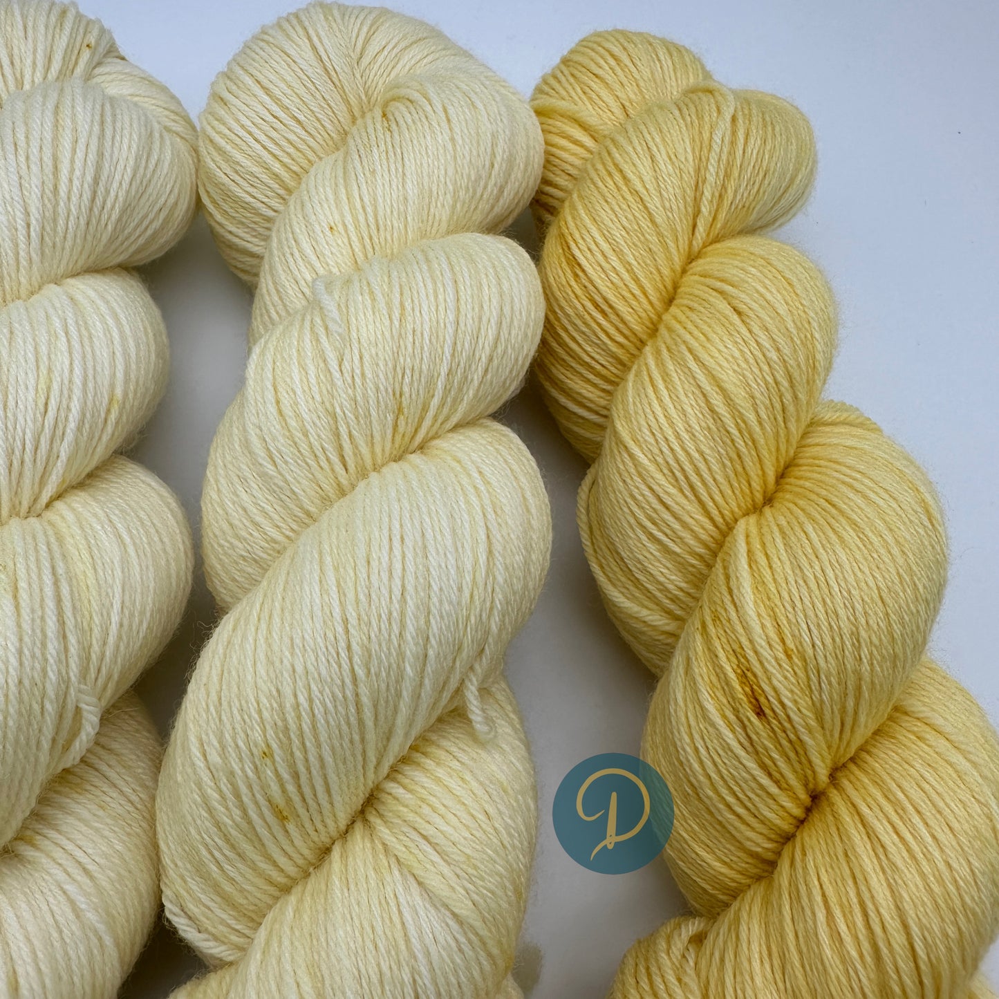 Fade Set, handgefärbte Wolle, 4-fach, 5 Stränge je 100g, F10