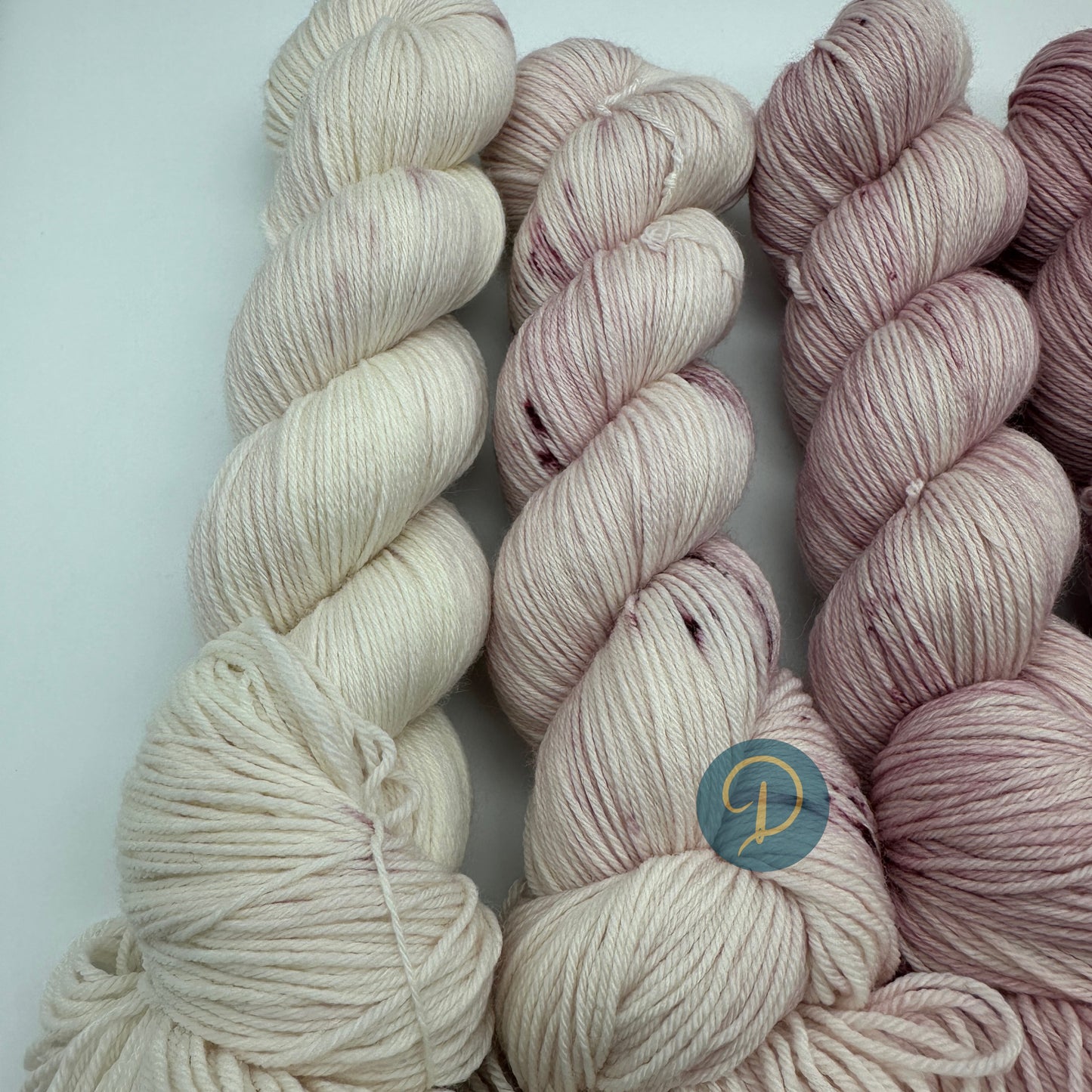Fade Set 4-fach, handgefärbte Wolle, 6 Stränge x 100g, Nr. F11