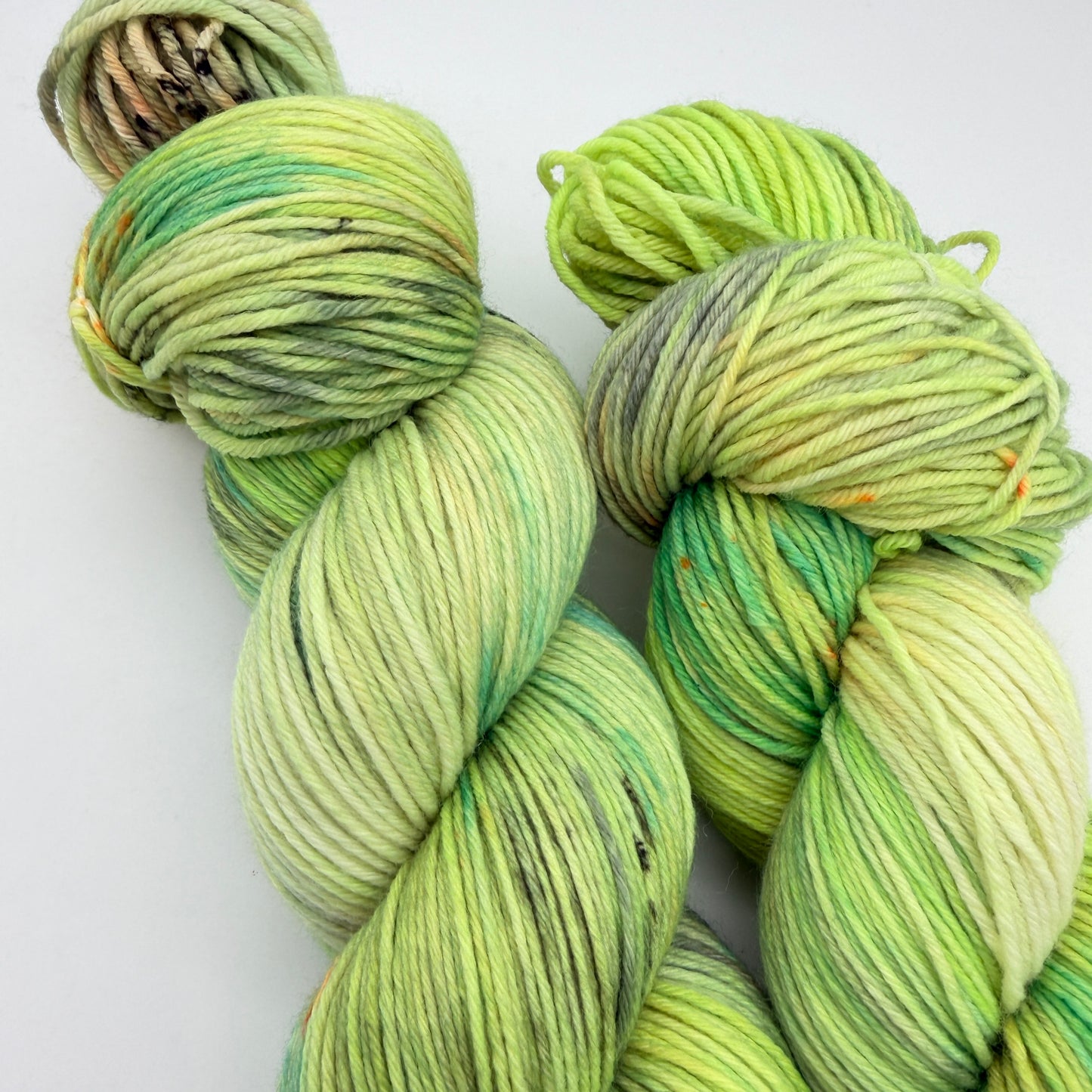 Handgefärbte Wolle, Sockenwolle 6-fach, 150 g, Nr. 679