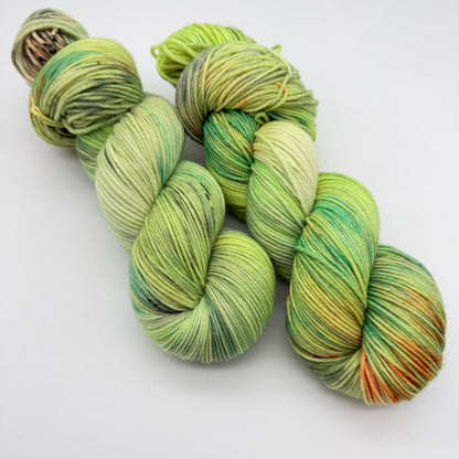 Handgefärbte Wolle, Sockenwolle 6-fach, 150 g, Nr. 679