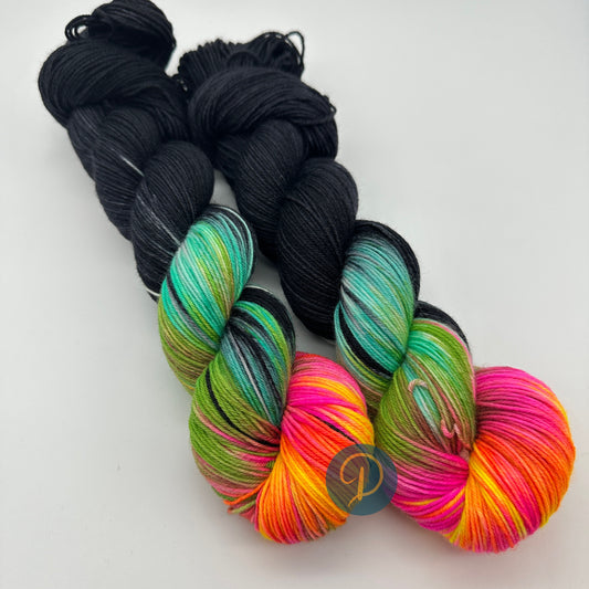 Handgefärbte Sockenwolle,  4-fach Wolle, 100 g, Nr. 32A