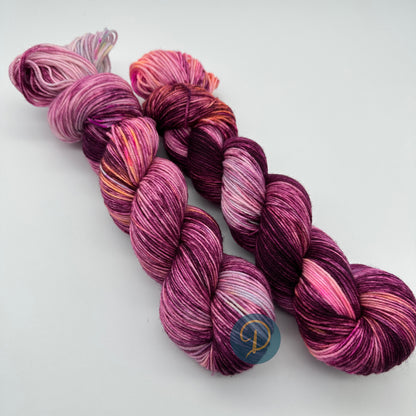 Handgefärbte Sockenwolle,  4-fach Wolle, 100 g, Nr. 118