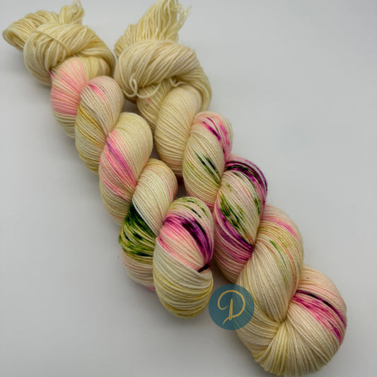 Handgefärbte Sockenwolle,  4-fach Wolle, 100 g, Nr. 121