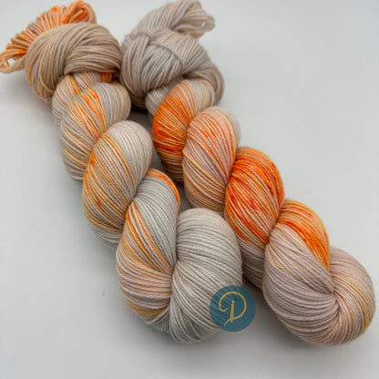 Handgefärbte Sockenwolle,  4-fach Wolle, 100 g, Nr. 14A