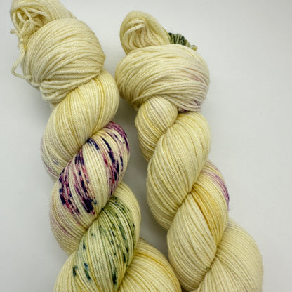 Handgefärbte Sockenwolle,  4-fach Wolle, 100 g, Nr. 127