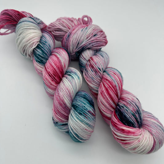 Handgefärbte Sockenwolle,  4-fach Wolle, 100 g, Nr. 21A