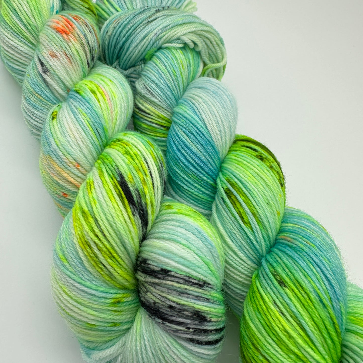 Handgefärbte Sockenwolle,  4-fach Wolle, 100 g, Nr. 130