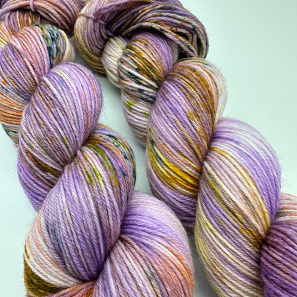 Handgefärbte Sockenwolle,  4-fach Wolle, 100 g, Nr. 129
