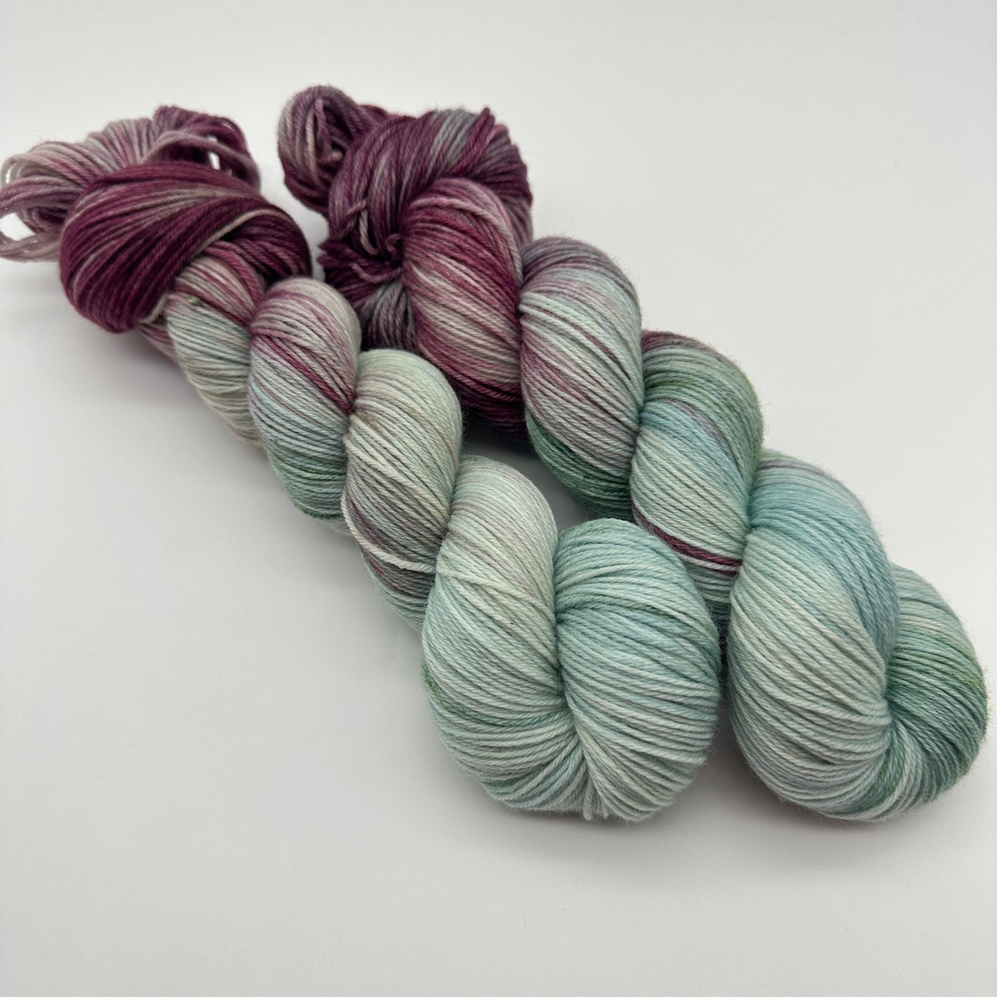 Handgefärbte Sockenwolle,  4-fach Wolle, 100 g, Nr. 137