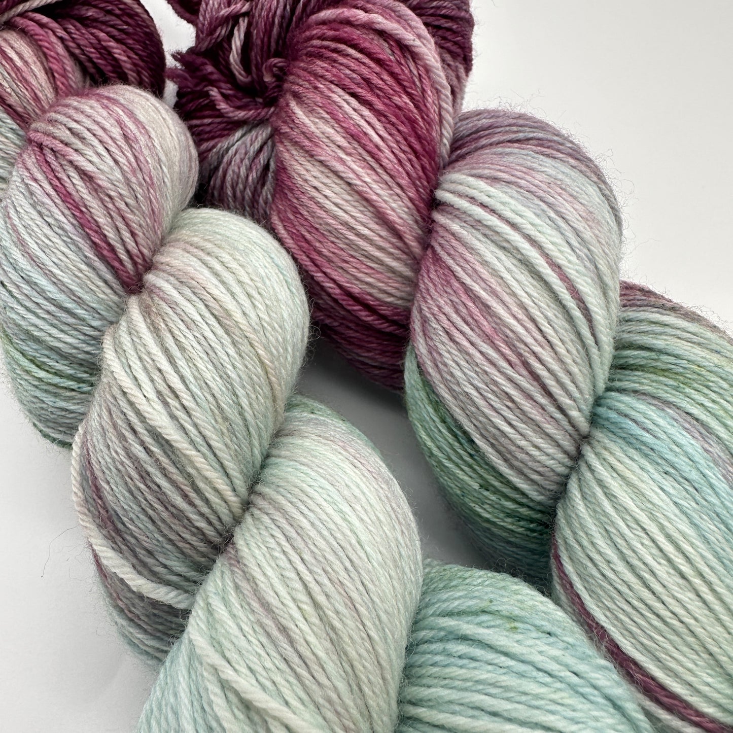 Handgefärbte Sockenwolle,  4-fach Wolle, 100 g, Nr. 137