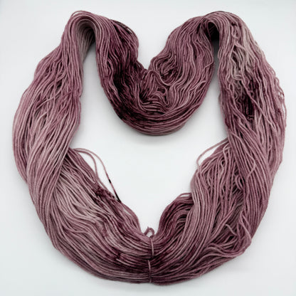 Handgefärbte Sockenwolle,  4-fach Wolle, 100 g, Nr. 124