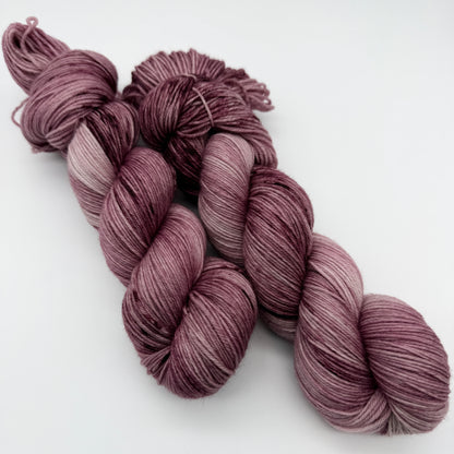 Handgefärbte Sockenwolle,  4-fach Wolle, 100 g, Nr. 124