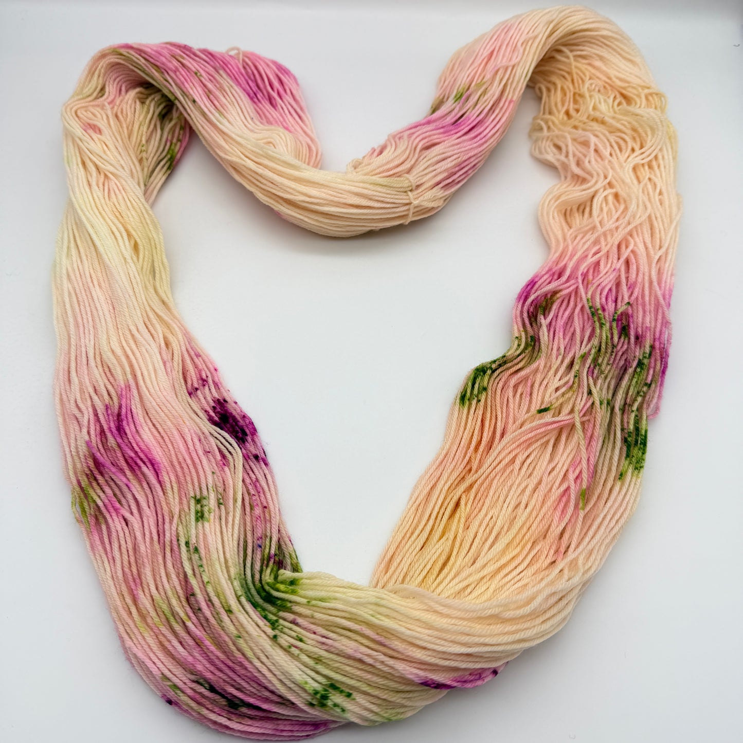 Handgefärbte Sockenwolle,  4-fach Wolle, 100 g, Nr. 30A