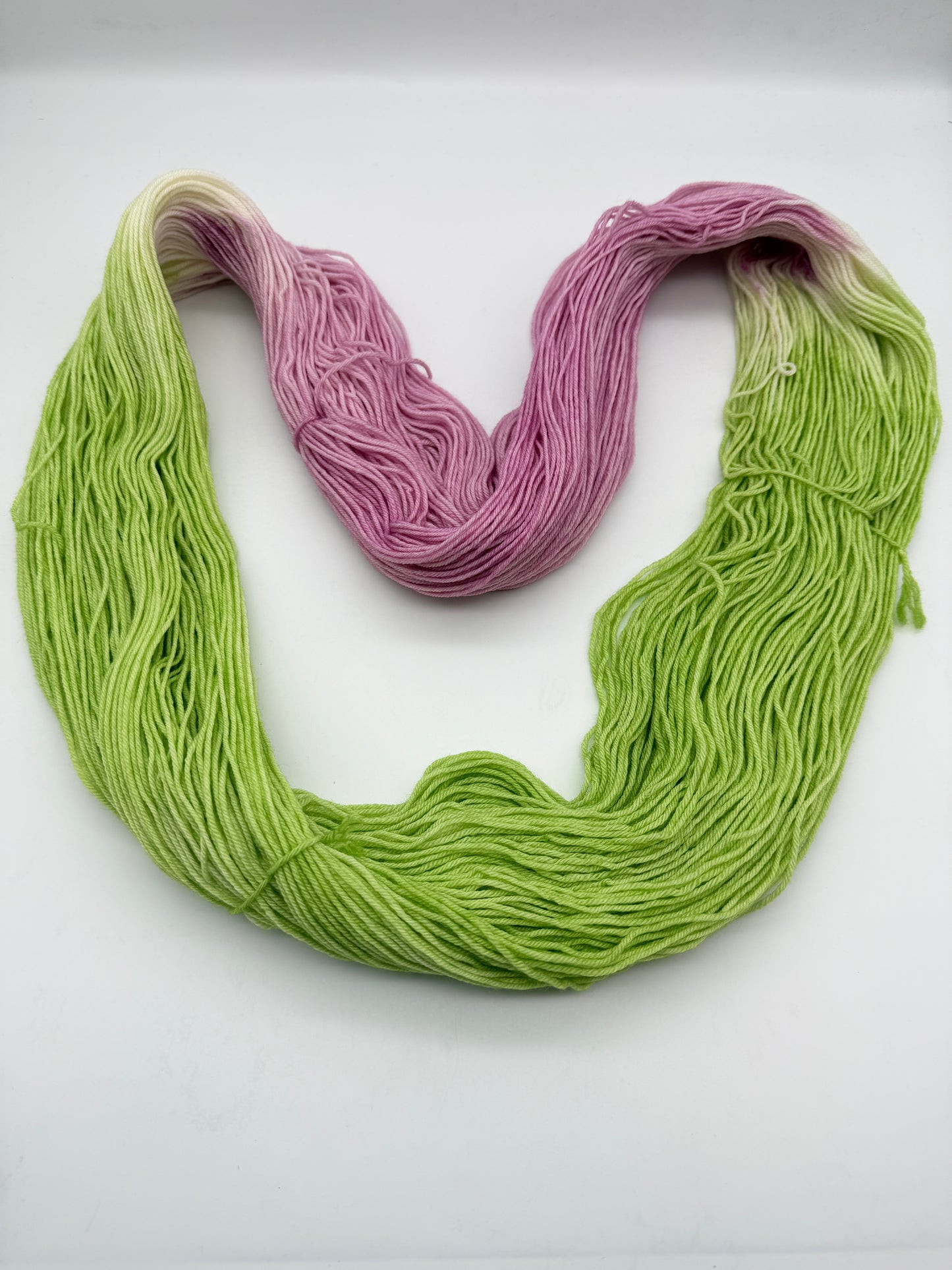 Handgefärbte Sockenwolle,  4-fach Wolle, 100 g, Nr. 140