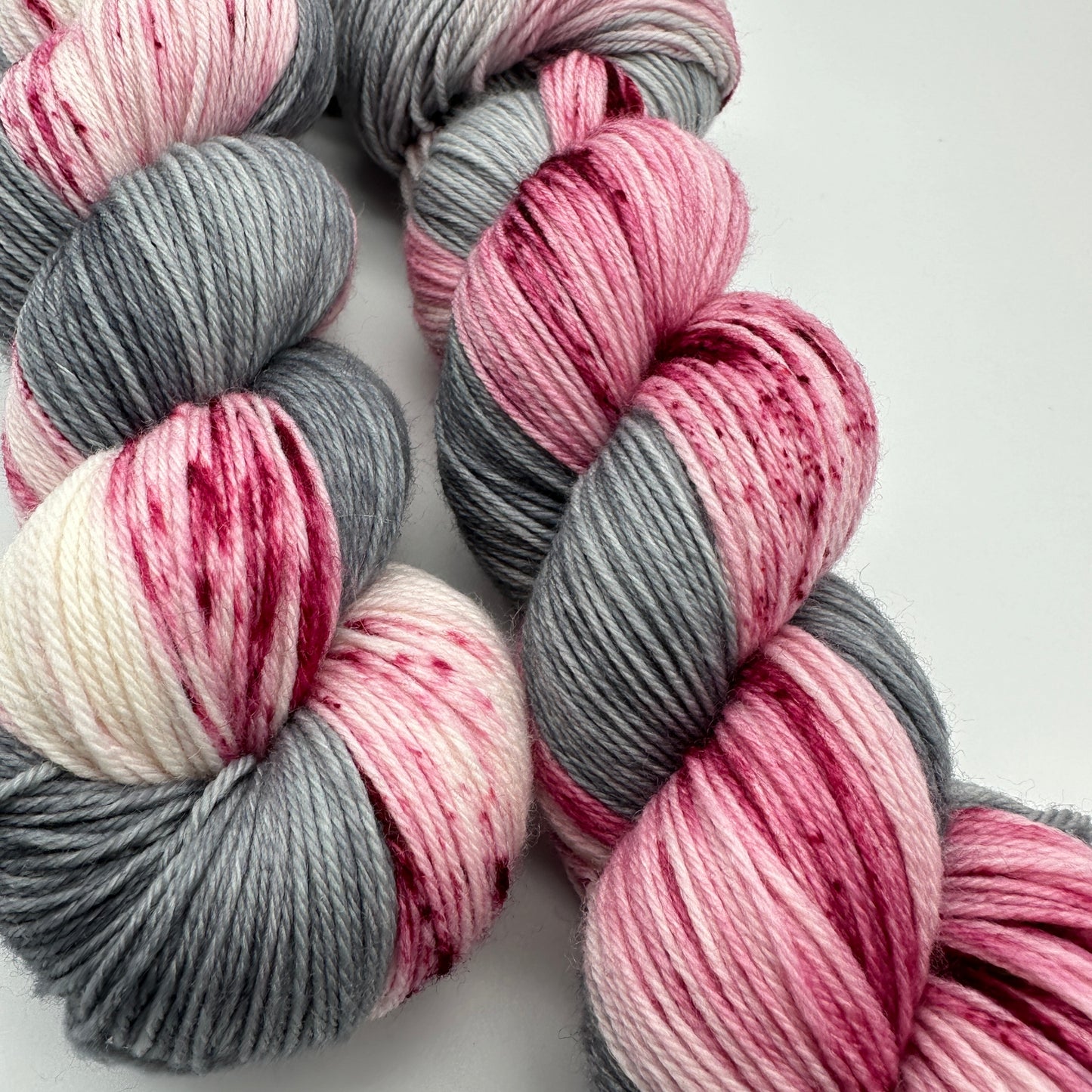 Handgefärbte Sockenwolle,  4-fach Wolle, 100 g, Nr. 71