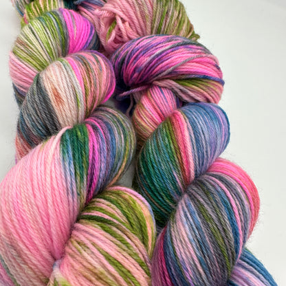 Handgefärbte Sockenwolle,  4-fach Wolle, 100 g, Nr. 93