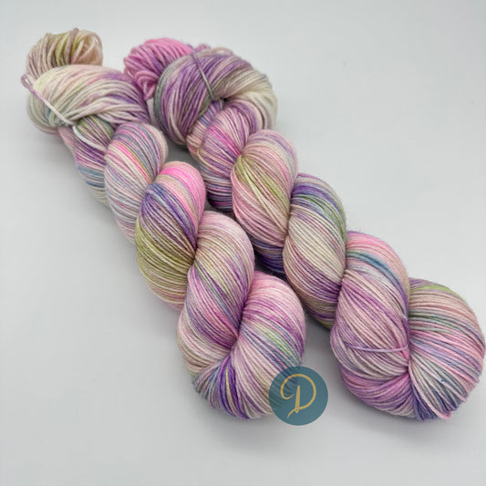 Handgefärbte Sockenwolle,  4-fach Wolle, 100 g, Nr. 105