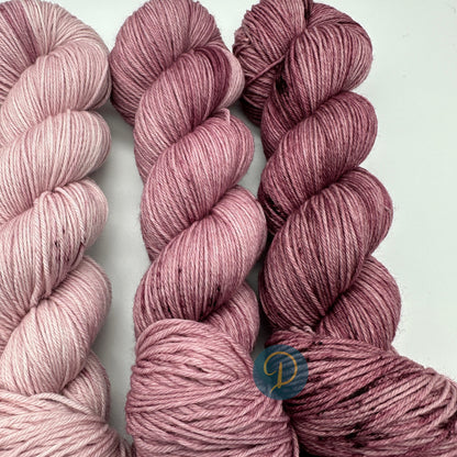 Fade Set, handgefärbte Wolle, 4-fach, 5 Stränge je 100g, F6
