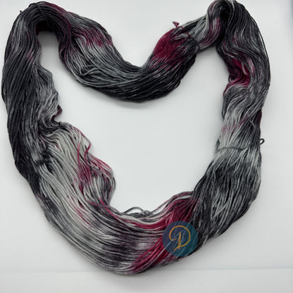 Handgefärbte Sockenwolle,  4-fach Wolle, 100 g, Nr. 56