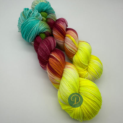 Handgefärbte Sockenwolle,  4-fach Wolle, 100 g, Nr. 42