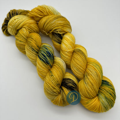 Handgefärbte Sockenwolle,  4-fach Wolle, 100 g, Nr. 104