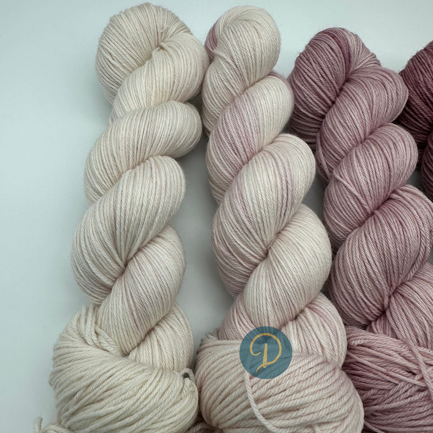 Fade Set, handgefärbte Wolle, 4-fach, 5 Stränge je 100g, F6