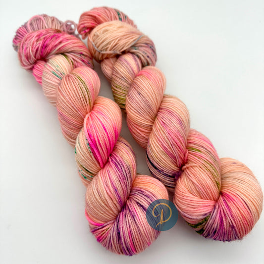 Handgefärbte Sockenwolle,  4-fach Wolle, 100 g, Nr. 73