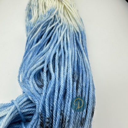 Handgefärbte Sockenwolle,  4-fach Wolle, 100 g, Nr. 111